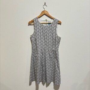 CeCe by Cynthia Steffe Women's Size 8 Black White Sleeveless Dress a line